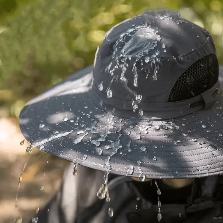 Wide brim protection
