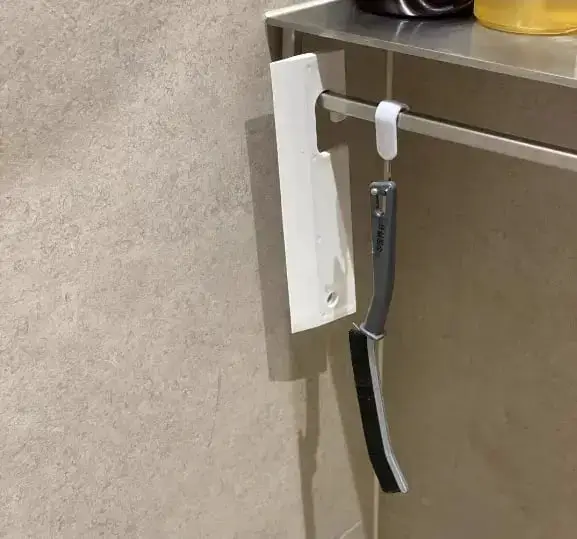 Easy Storage Brush