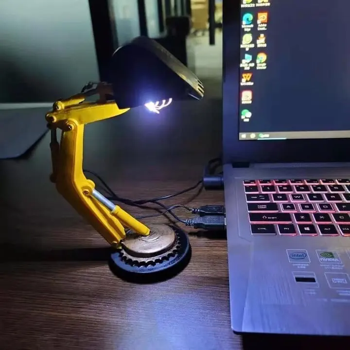 Antique-style LED lamp