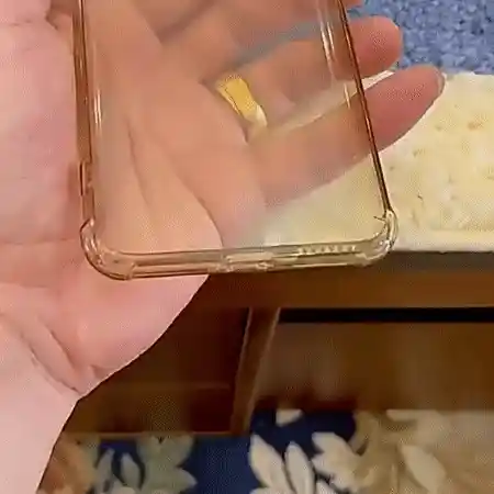 Phone lanyard in use